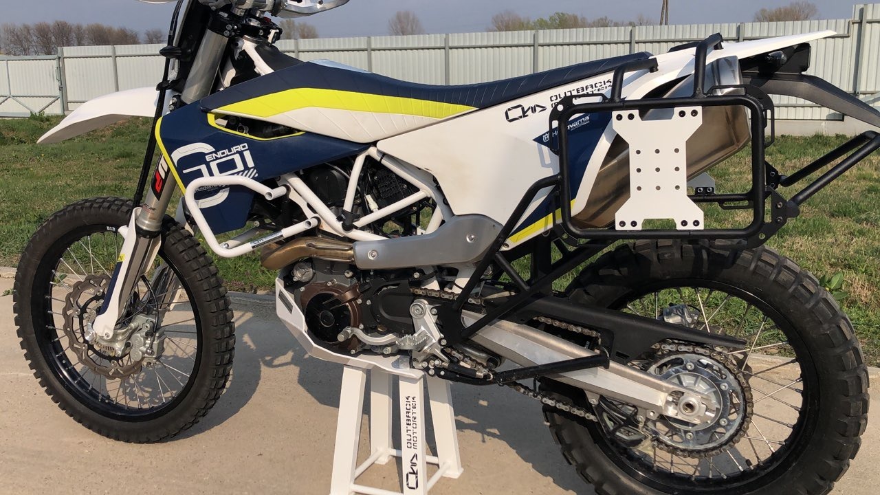 Husqvarna 701 Enduro – Soportes de Maletas
